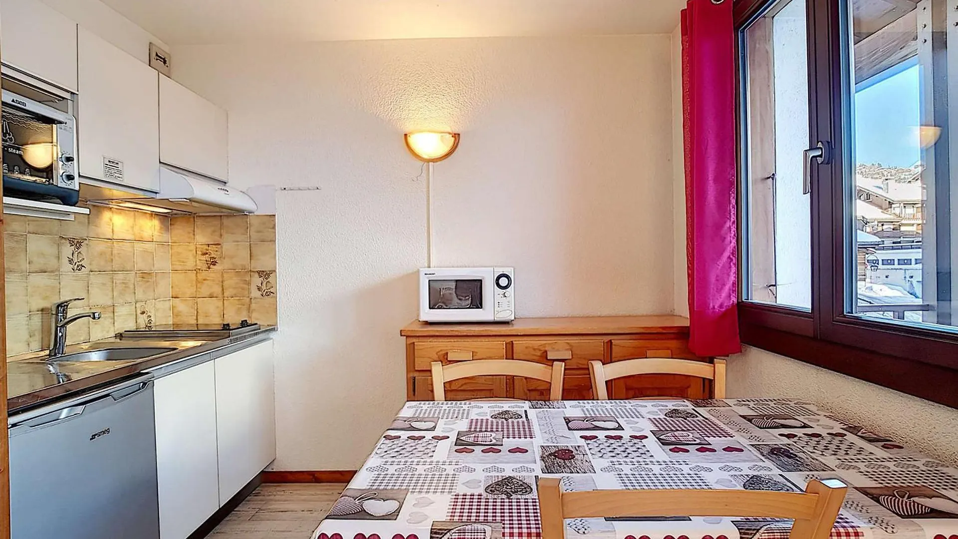 Studio Cosy A La Clusaz - 3 Pers, Parking, Wifi, Animaux Admis - Fr-1-818-85 0*,  France
